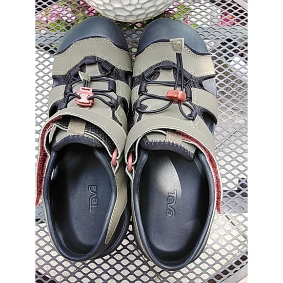 🌻EUC Men's Unisex Teva Sandals Size 9 Green - Picture 5 of 10